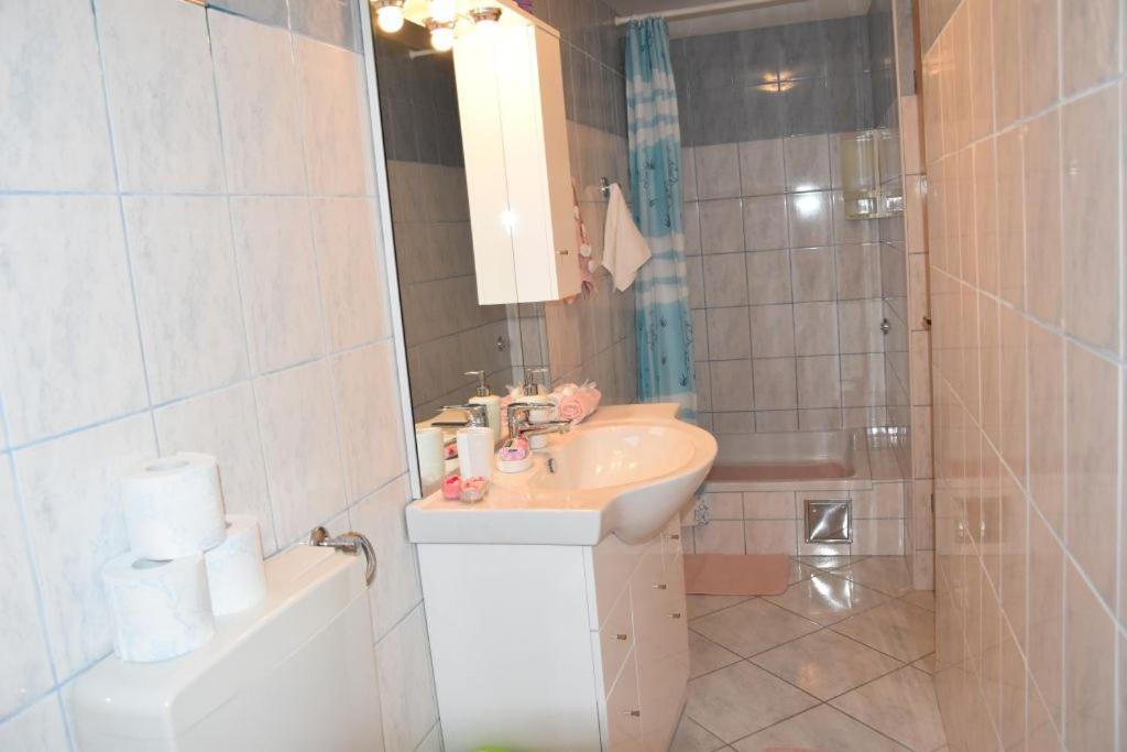 Apartmani Meri Ražanj Exterior foto