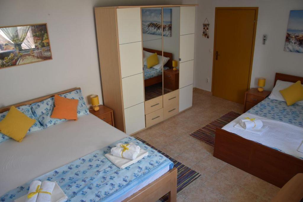 Apartmani Meri Ražanj Exterior foto