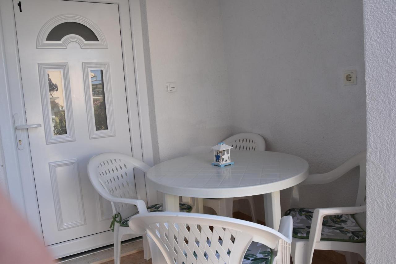 Apartmani Meri Ražanj Exterior foto