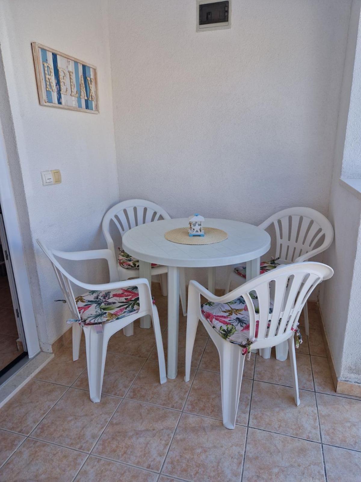 Apartmani Meri Ražanj Exterior foto
