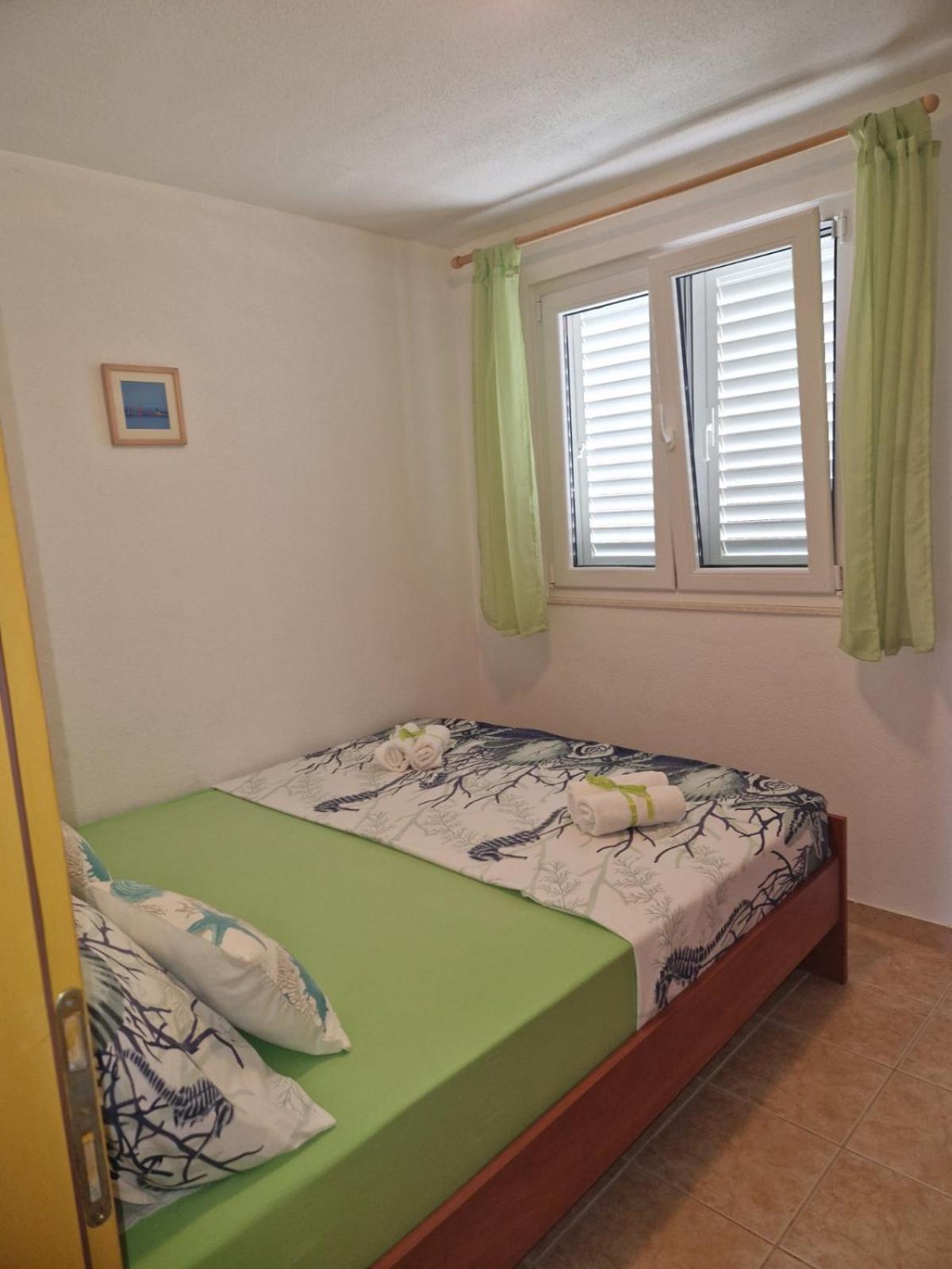 Apartmani Meri Ražanj Exterior foto